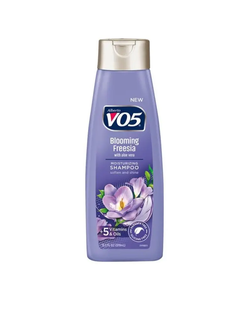 Vo5 Blooming Freesia Moisturing Shampoo
